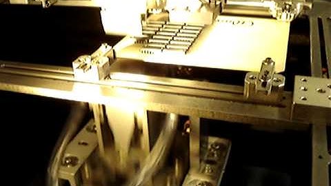 Universal Instruments Model 6796A DIP insertion machine