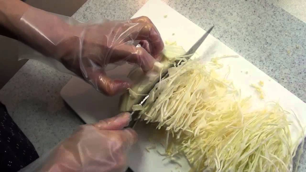 キャベツの千切りの方法 仕方 How To Shred Cabbage Youtube