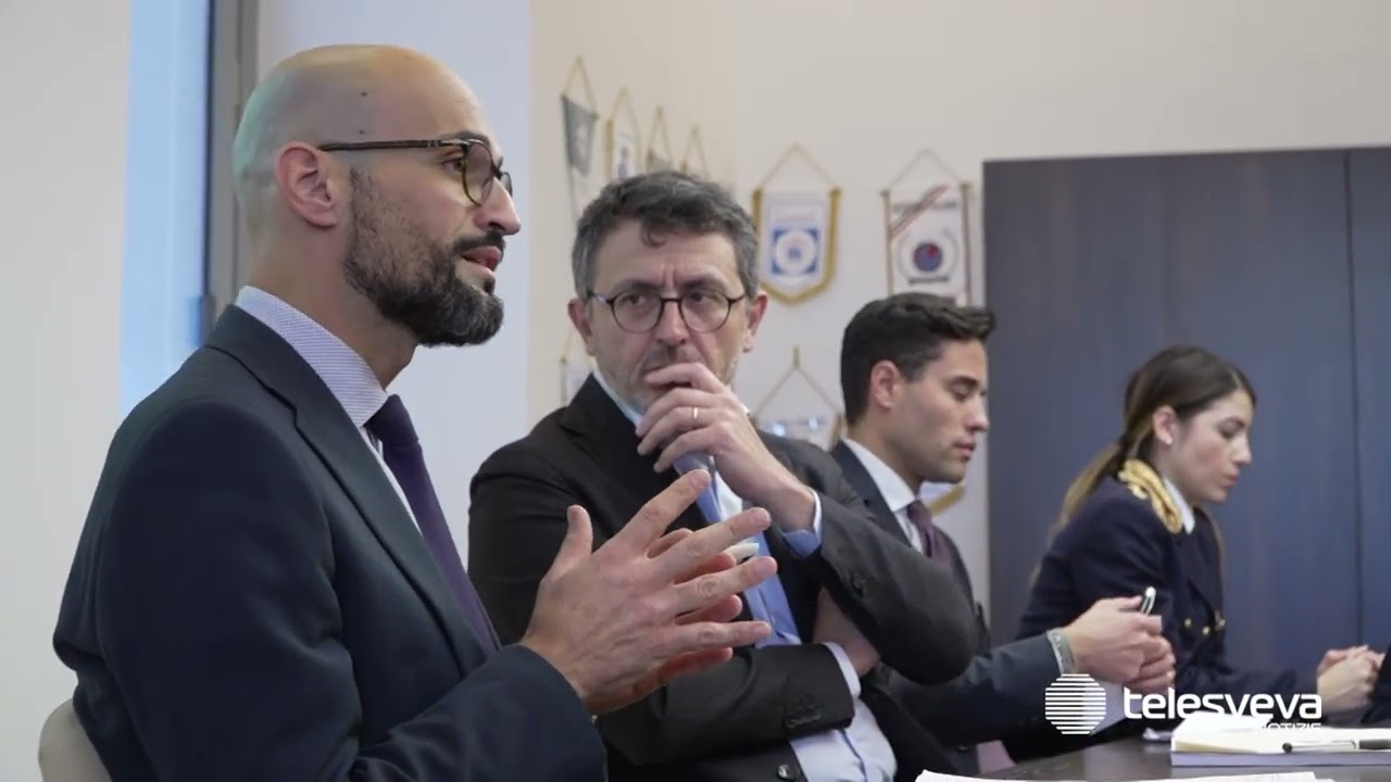 Soldi illeciti “ripuliti” nelle attività commerciali: 16 arresti a Barletta