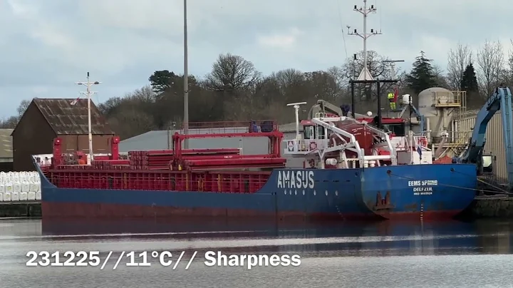 221225 Eastern Vanquish and Eems Spring calm day before Christmas Eve.#sharpness #riversevern