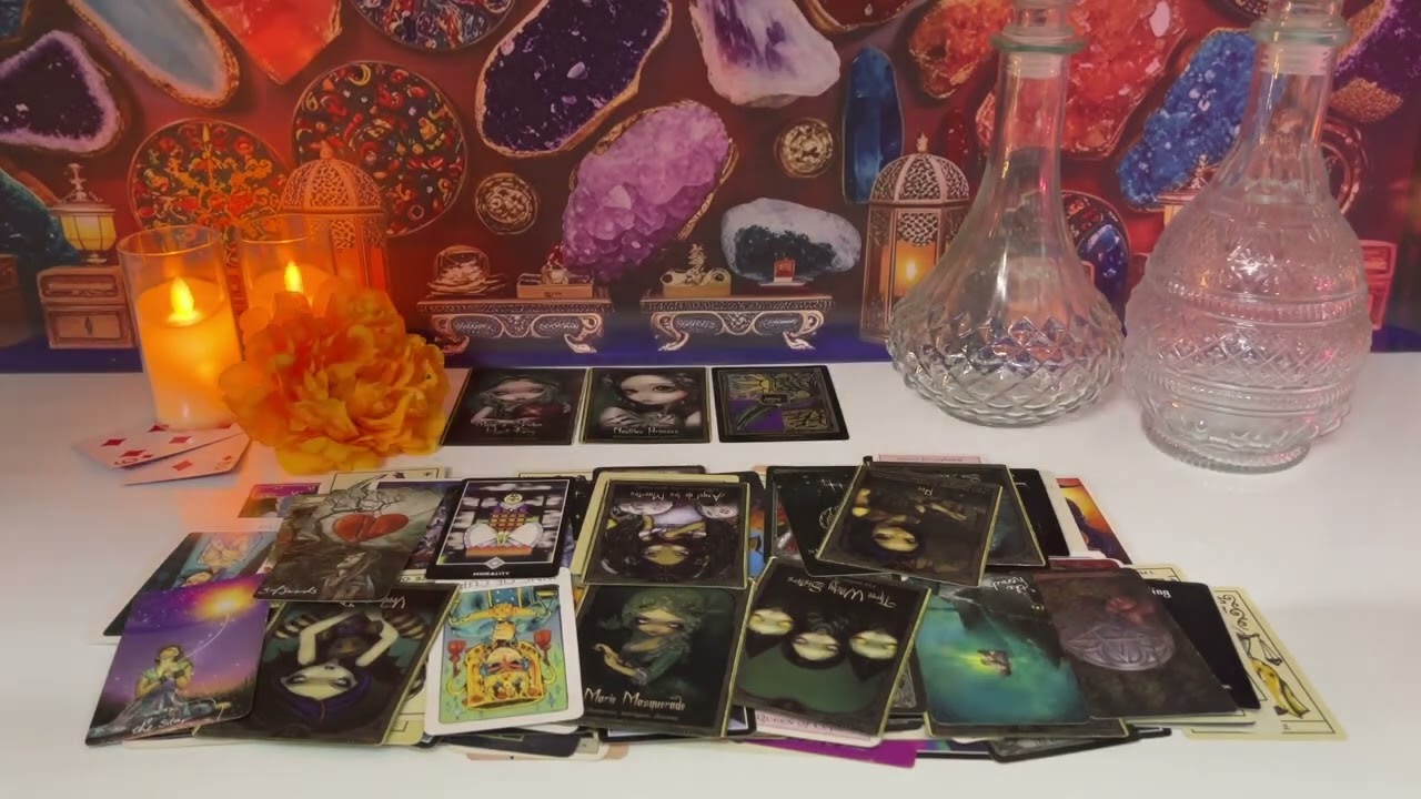 AQUARIUS   - SOMEONE FALLING BACK IN LOVE WITH YOU... AQUARIUS  LOVE TAROT READING