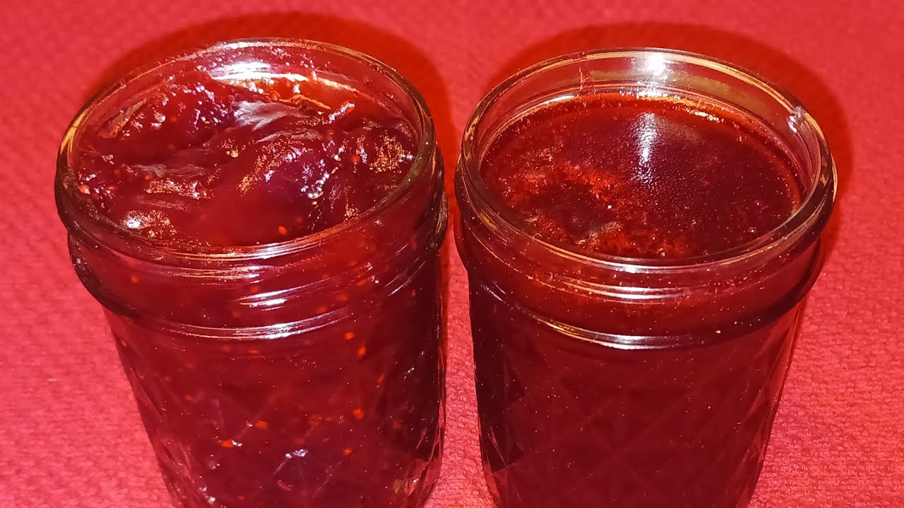 Jellied Cranberry Sauce & Cranberry Sauce with whole cranberries YouTube