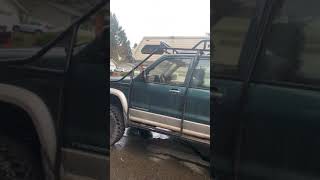 Isuzu trooper Ls powered with the new cage