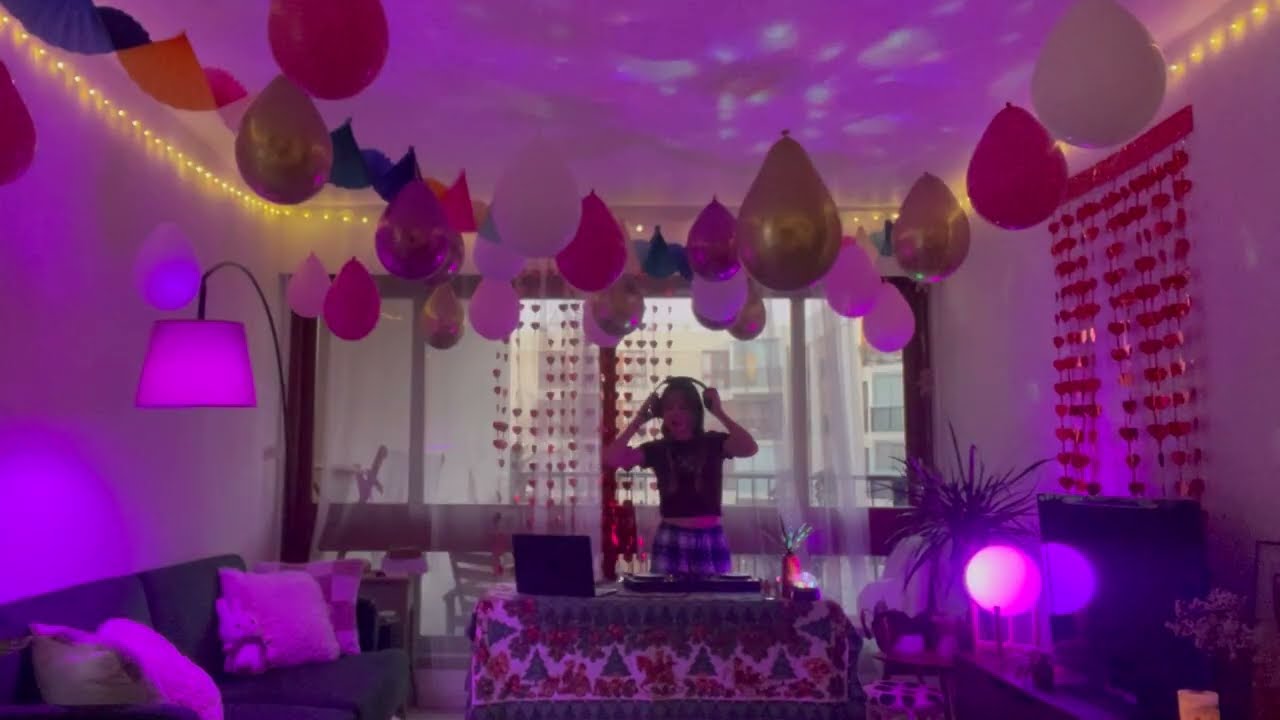 Techno Confetti – New Year Mix