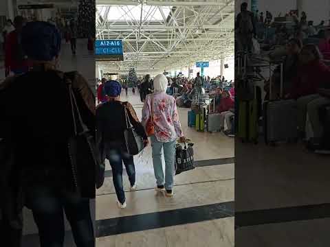 مطار أديس أبابا بيشغي بالمسافرين زحام رهيب