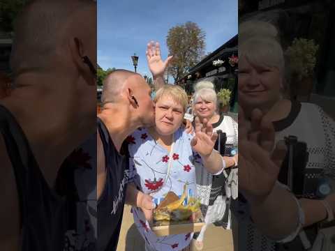 Угощаю людей балтийской