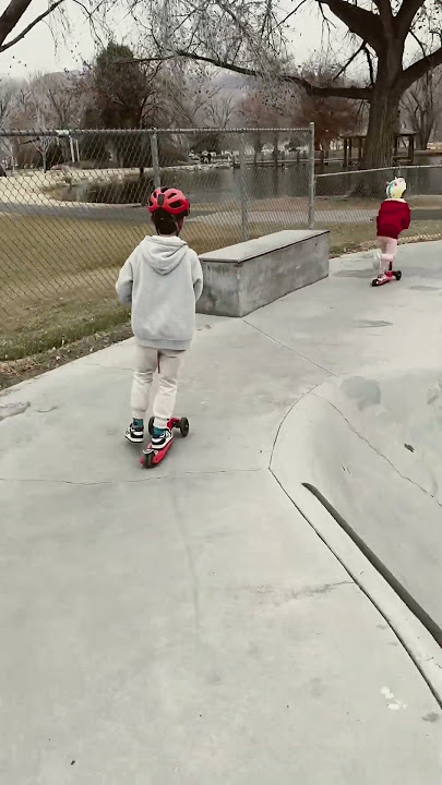Roux and Hendricks Ride Bishop Skate Park in California!