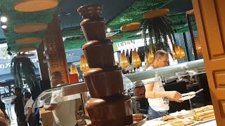 دوزنا نهار زوين في بوفيت ليبري في Xannadu مدريد