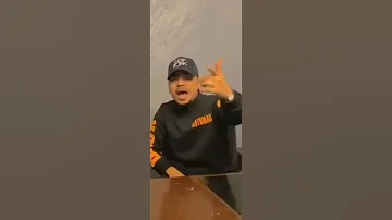 وانا قولهم ده اخويا كامله 