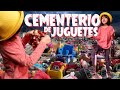 Exploro un CEMENTERIO de JUGUETES