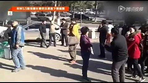 吉林省でM5．5の地震が発生　阶段で避难する映像 - 天天要闻