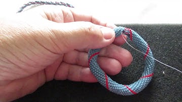 Peyote with a twist - not crochet. Joining the ends to make a bangle. Part 1.
