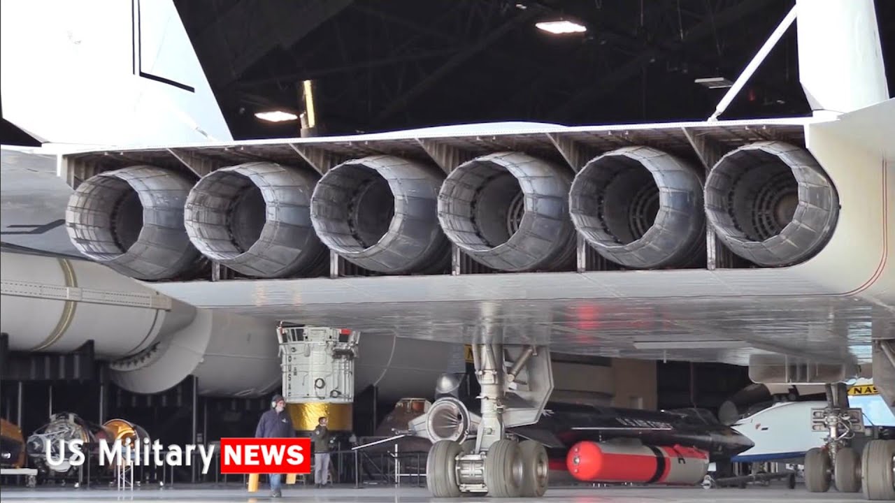 XB-70 Valkyrie: America's Mach 3 Super Bomber - YouTube