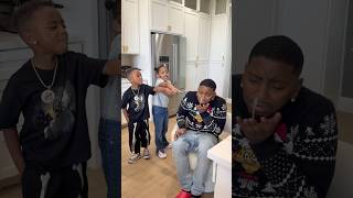 Londyn and Mj catches dad with boogers in his nose #shorts