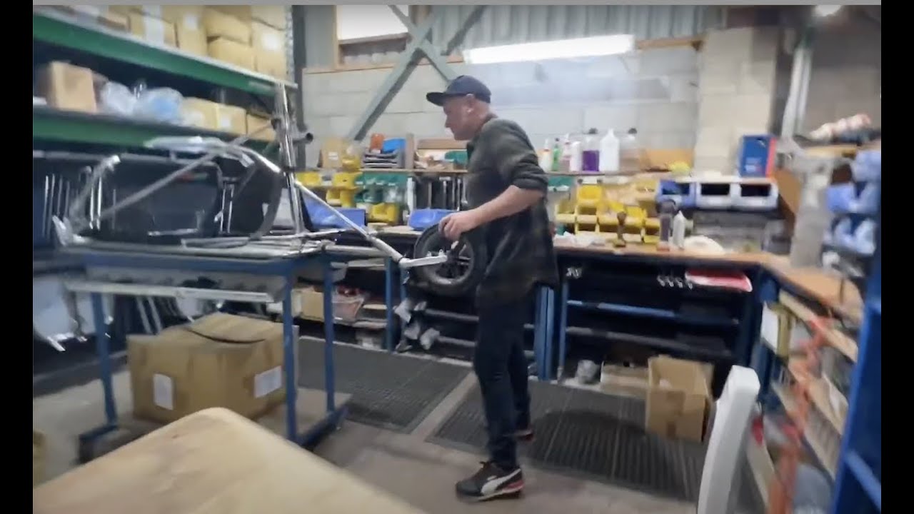 Visite de l’usine de char à voile Blokart.