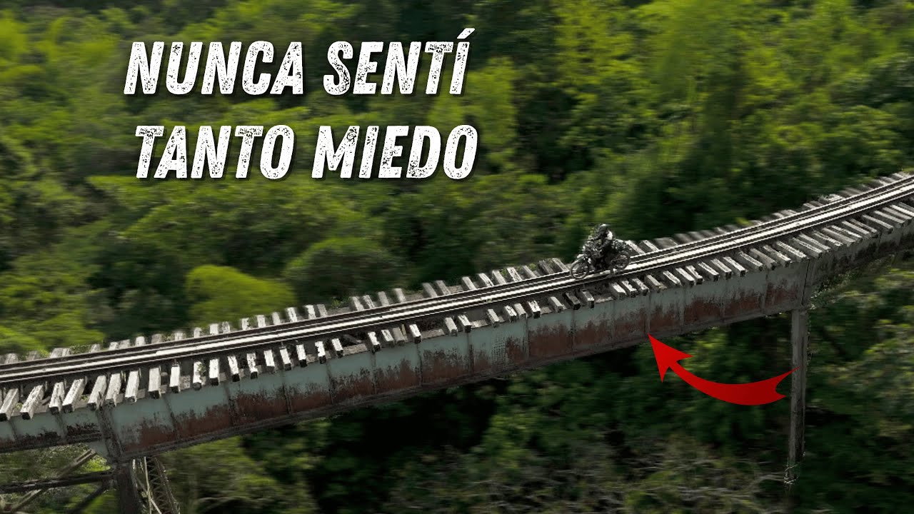 La ruta más peligrosa que intenté cruzar en moto. 80 mts de altura. No la vuelvo a hacer...