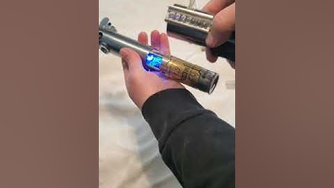 Goth3D Mentor V2 Chassis going home into A New Hope Graflex Replica body neopixel proffie lightsaber