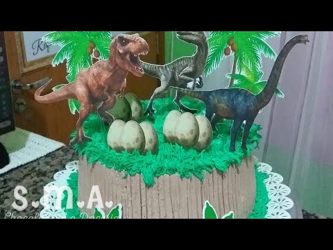 Confeitando Bolo Tema Dinossauros