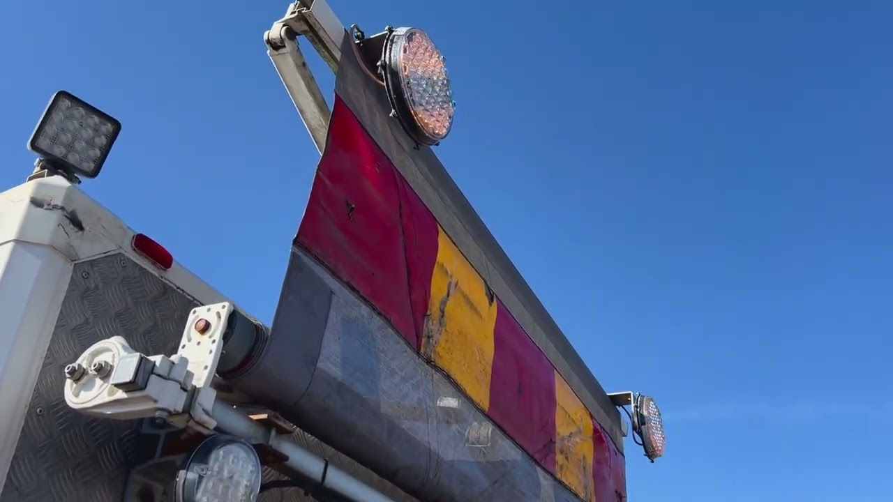 Flakbil/Skåp/Kran Mercedes-Benz Sprinter 516 Bluetec