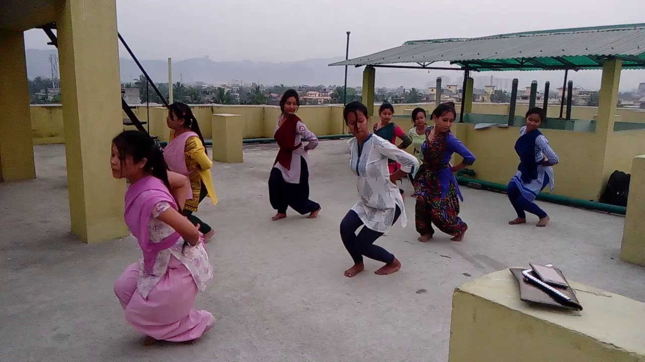 Bihu Akhora || Assamese Folk Dance || Assam || India || Nita Brahma || Rini Brahma || Awesome Assam