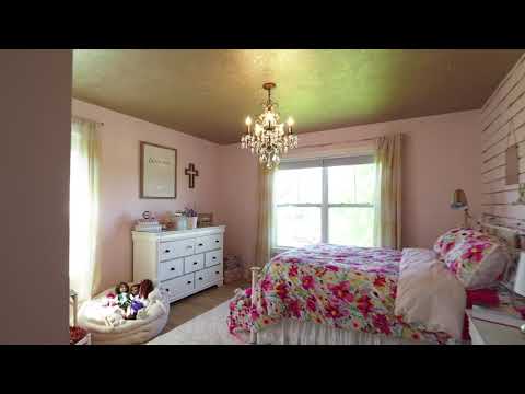 679 Vienna Way, Traverse City, MI home video tour