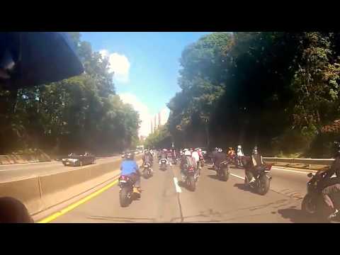 FULL VIDEO! INSANE SHOCKING! New York Motorcycle Gang Attacks Family In SUV