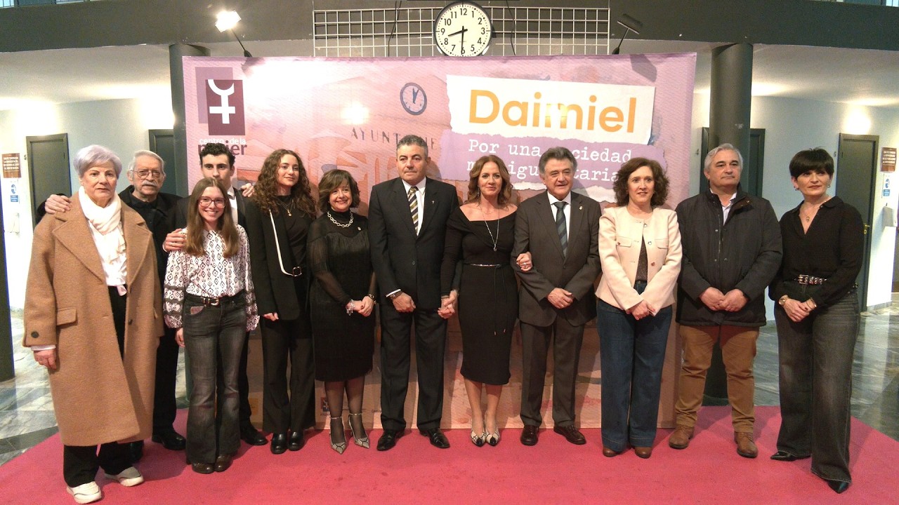 Daimiel entrega el Premio Igualdad a Paula Saéz Raéz con motivo del Día Internacional de la Mujer