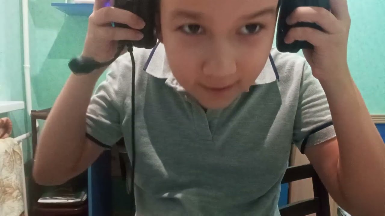 Распаковка новых наушников 