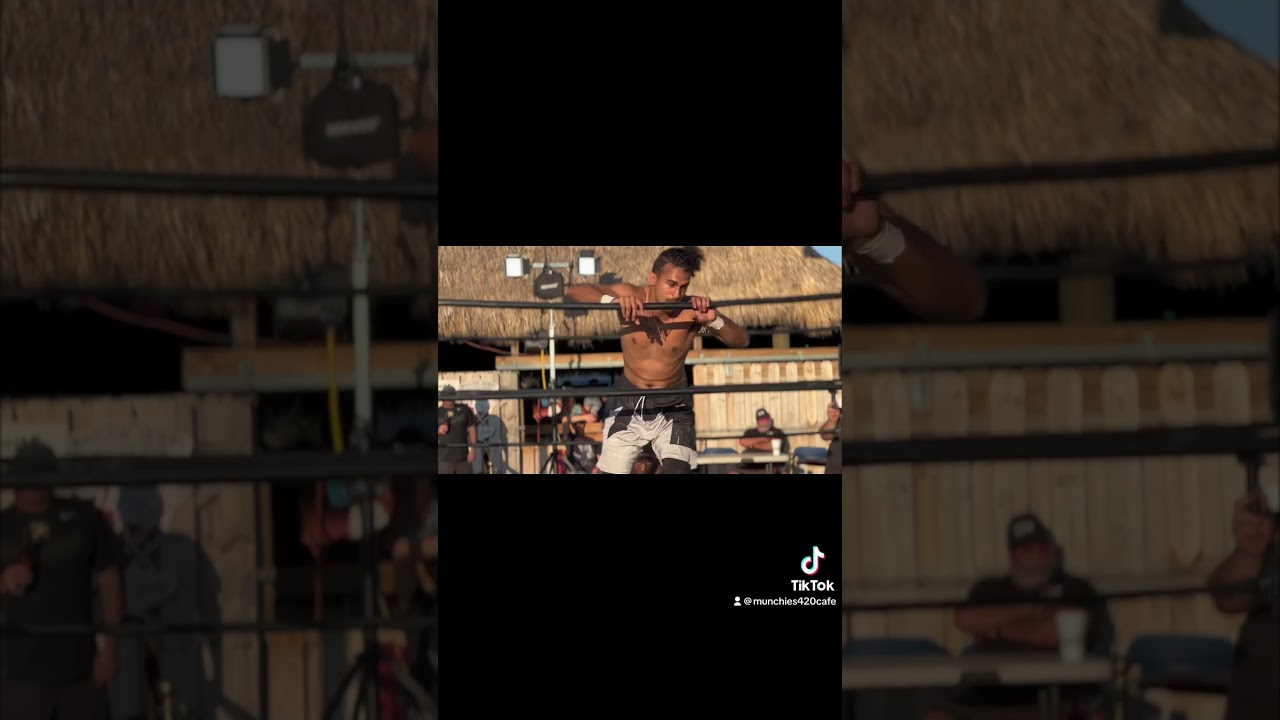 Grind time wrestling at Munchies 420 Cafe in Sarasota for Memorial Day Weekend