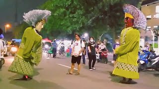 Ondel Ondel Betawi Nyanyi Lagu SUNDA - KECEWA || Merdu BANGETTTssss