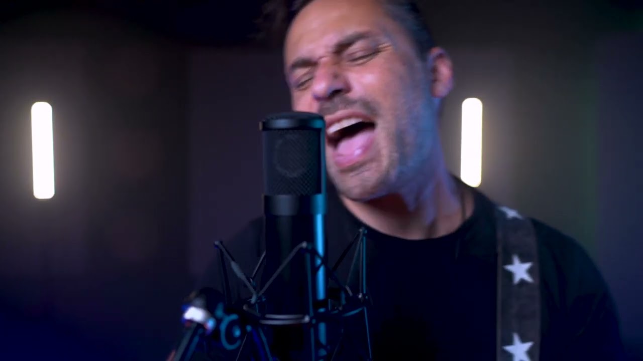 AJ Oliveira Live Looping - Upbeat Medley