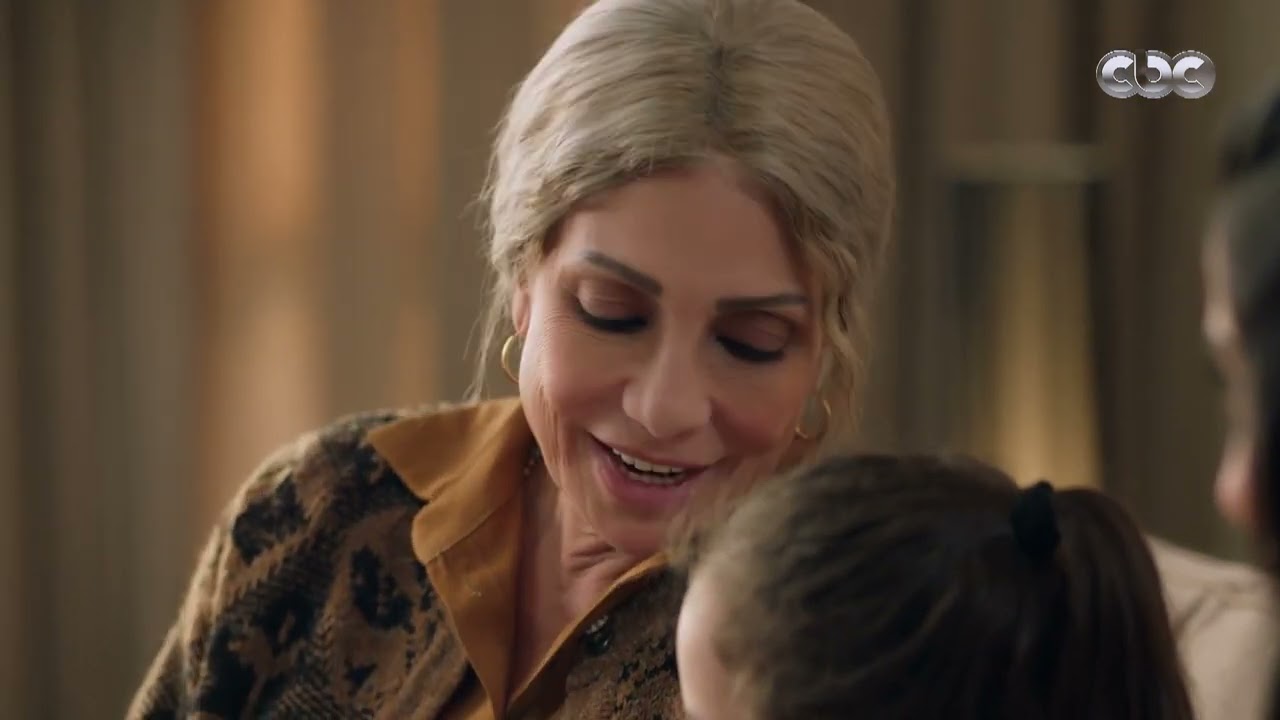 مسلسل حدوتة منسية |  رد فعل عمر بعد ما عرف إن مراته مشت أمه من البيت