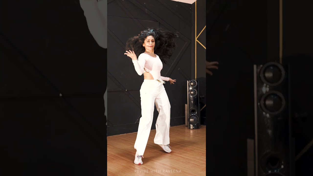 Jugnu | Revibe With Raveena | Dance Fitness