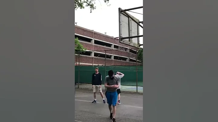 Joel Embid windmill on a random guy💀