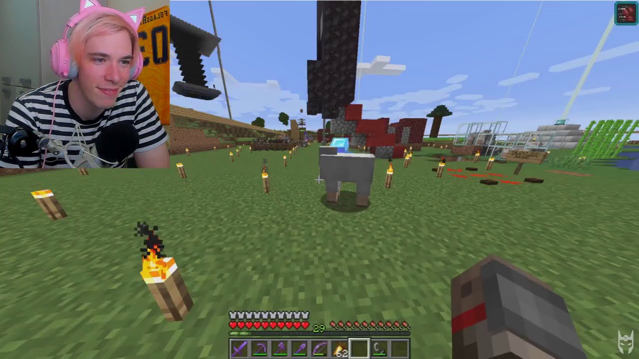 Folagor Reacciona FARFADOX HACIENDO UN BEACON DE NETHERITE