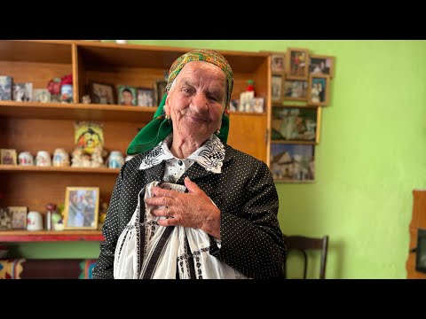 📍Exploring the backroads of SADU, SIBIU County: visiting Auntie Cornelia Foficaș (83 years old)