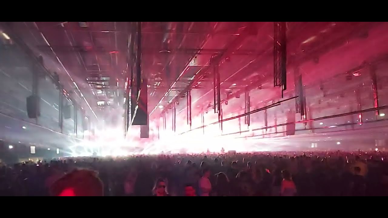 ASOT 1000 Utrecht - MaRLo 'Rank 1 - Awakening (MaRLo Remix)'
