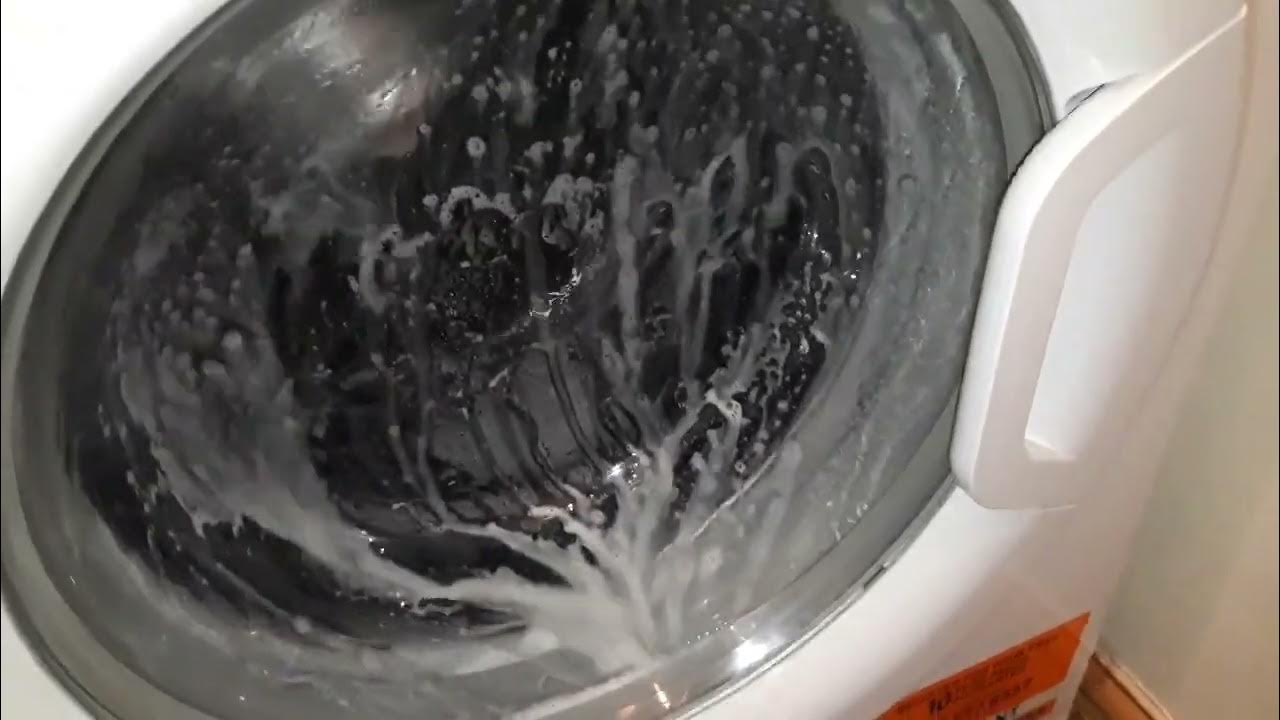 Hotpoint Smart Tech Washing Machine Final Spin + Sudslock Part 1 YouTube