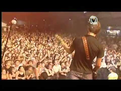 Regurgitator - Kung Foo Sing (Big Day Out 2005) - YouTube
