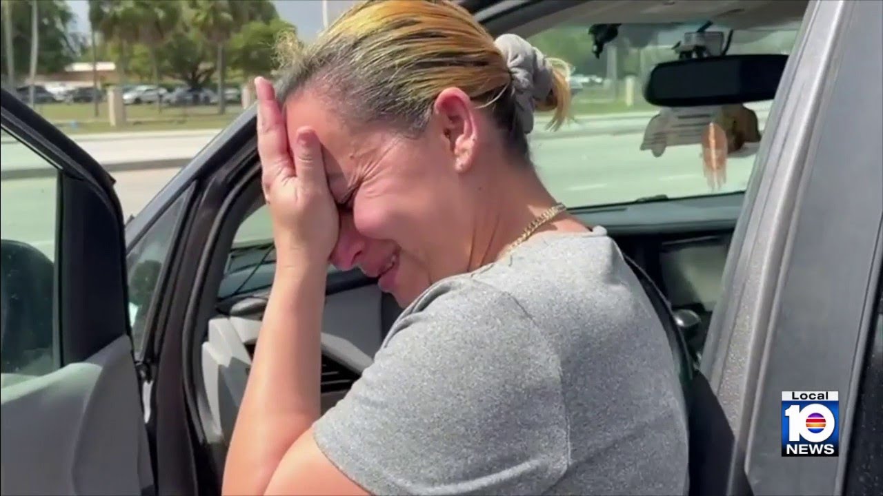 'Devastating' fire rips through South Florida warehouse