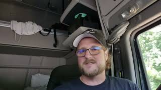 MaSsive EGo and tiNy BRain maKe foR dANgeroUs truCk dRIVer