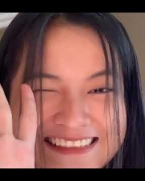 story WA fanny darat (maneskin-beggin)