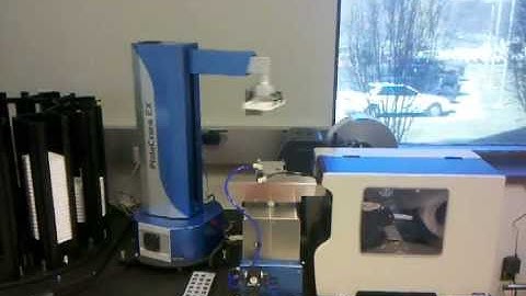 PlateCrane Robotic Arm with Microplate Carousel and Microtiter Plate Barcode Labeler