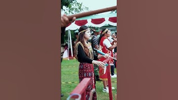 cewek Dayak jago sumpit