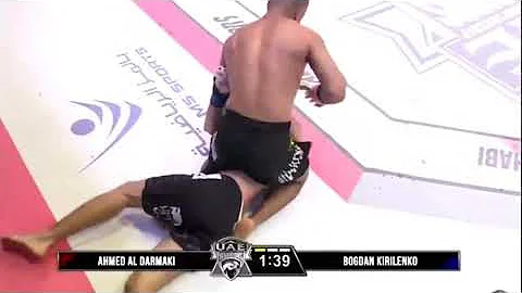 Stupid MMA Fighter refuse to release opponent and won't stop chocking him