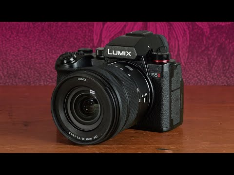 Panasonic LUMIX S5 II sample footage