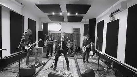 SLAMDINISTAS | Little Troublemaker | Official Music Video  (Die Laughing)