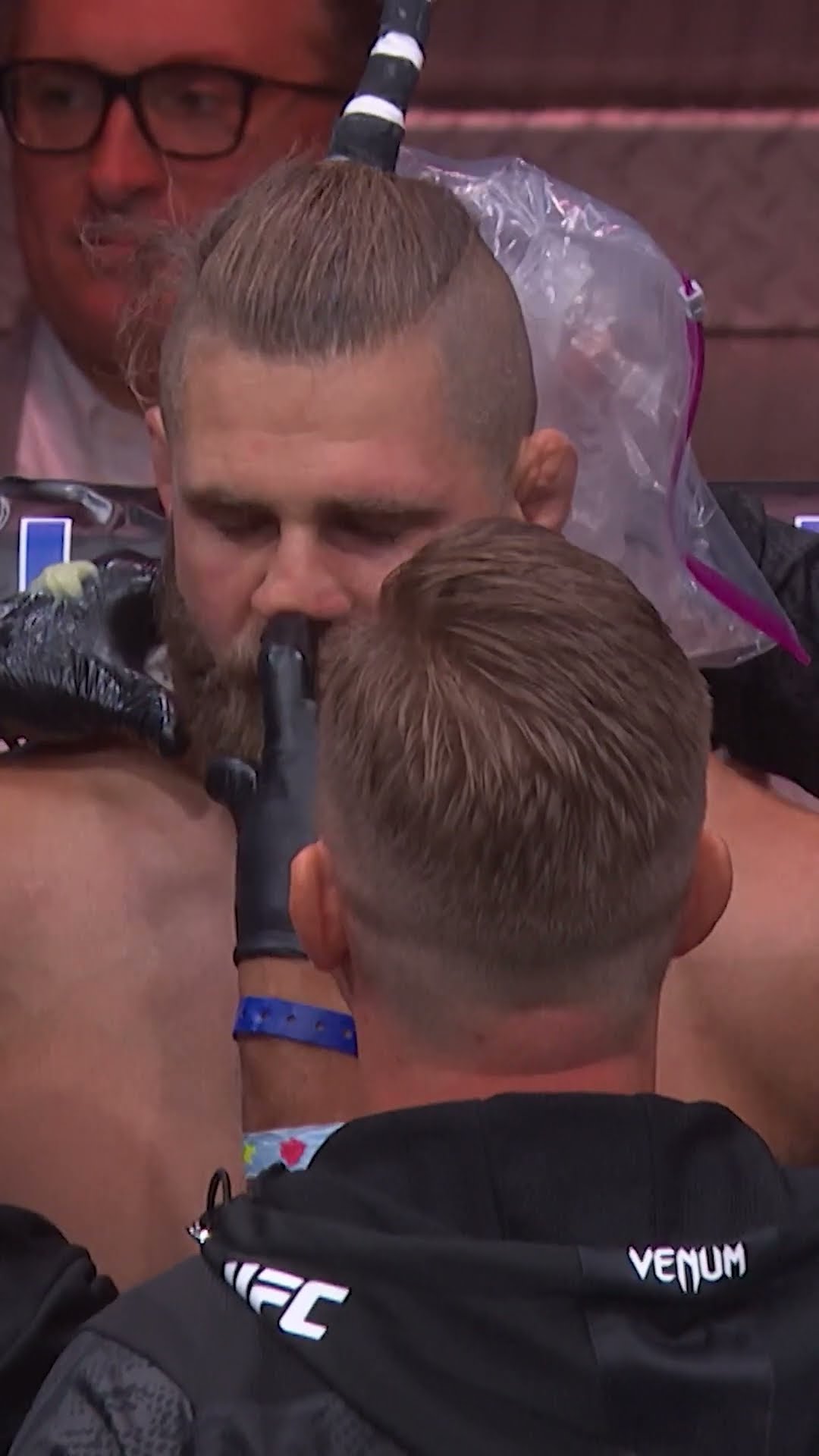 this Pereira KNOCKOUT with NO COMMENTARY ? #nocommentary