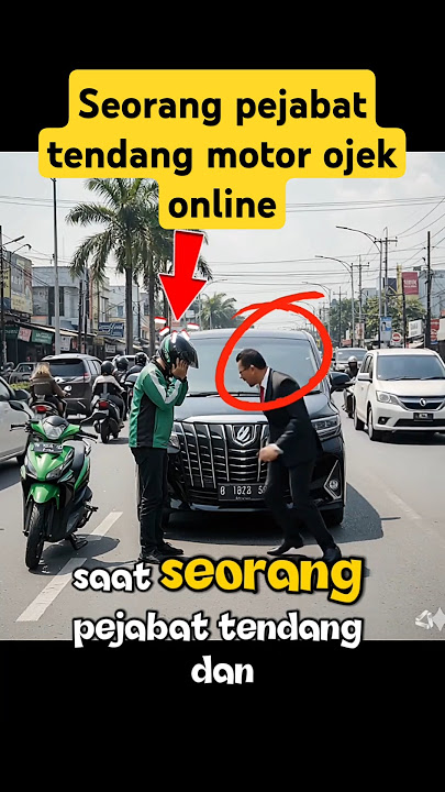 An official kicks an online motorcycle taxi driver's motorbike. #shorts #ojol #official #viral