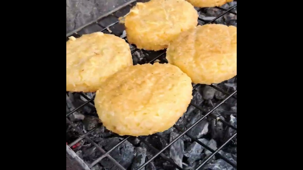 ของอร่อยหลักสิบ #ข้าวจี่ #รายได้เสริม #อร่อย #food #shortvideo